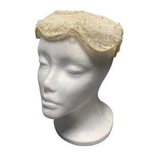 Vintage 1950s Vogue Bridals Ivory Beaded Lace Bridal Headpiece